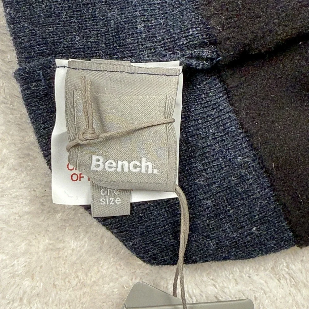 BENCH Knit Beanie Fold Skull Cap Fisherman  Logo Lined Navy‎ One Size Unisex NWT